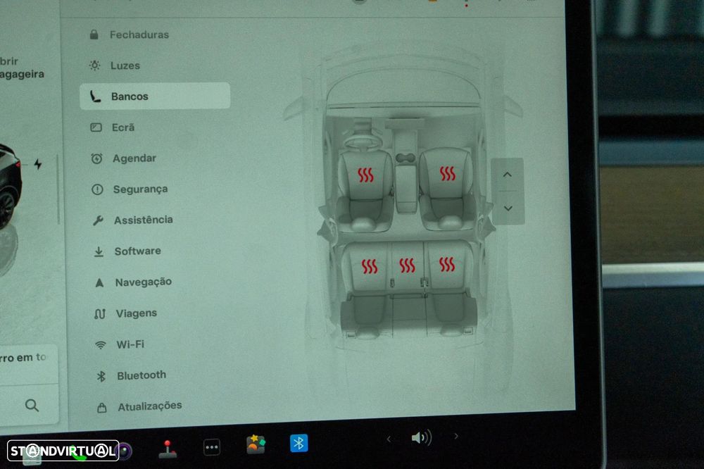 Tesla Model Y Long Range Dual Motor AWD - 27