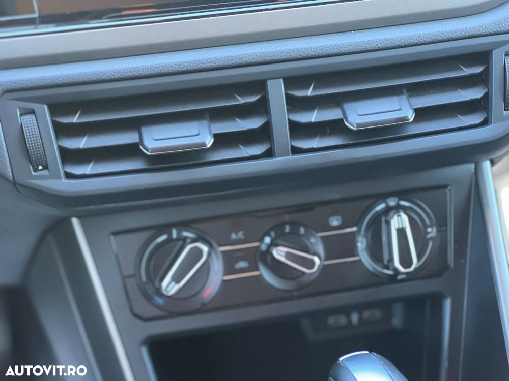 Volkswagen Polo - 25