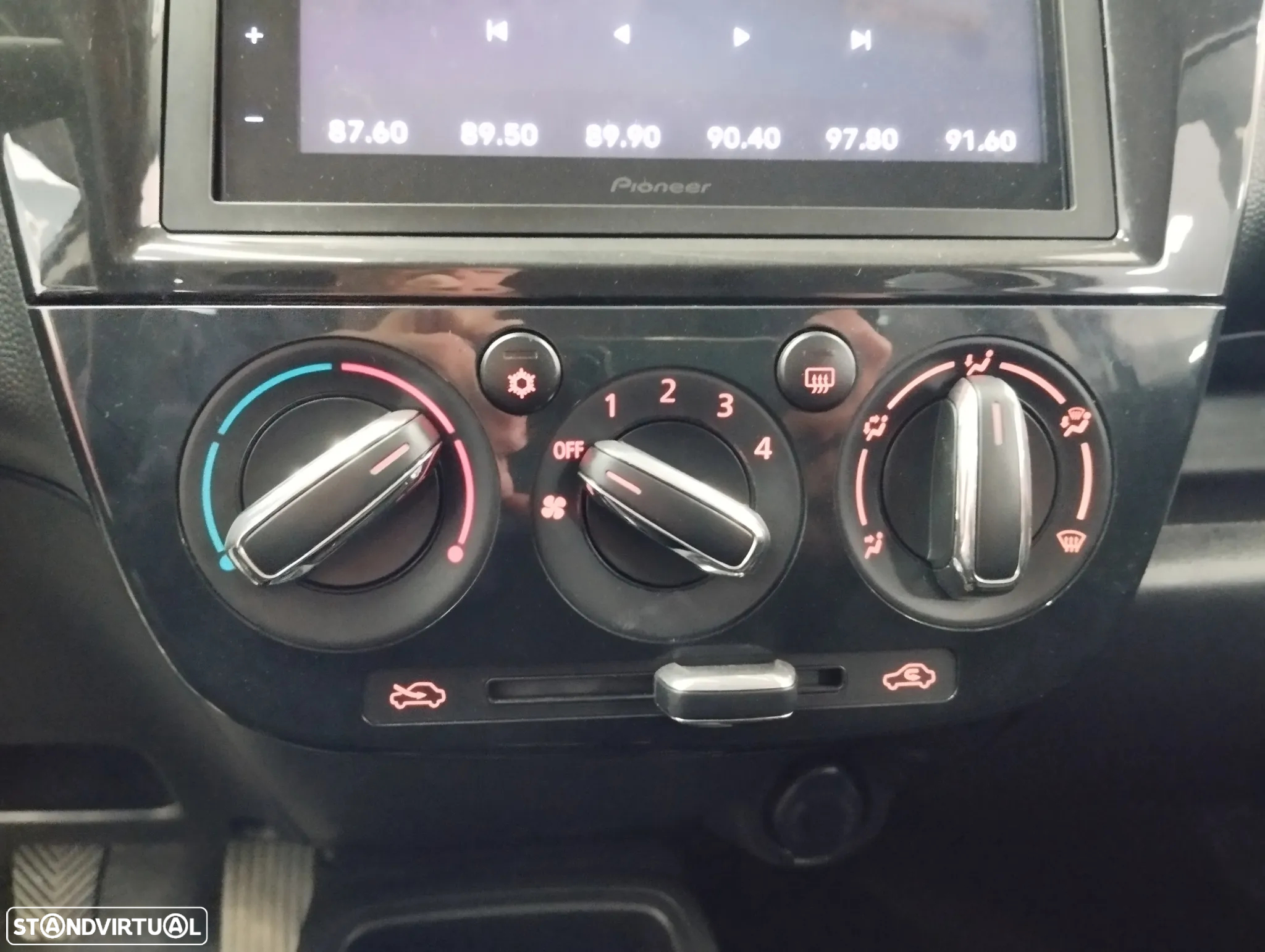Mitsubishi Space Star 1.2 Intense Connect Edition - 22