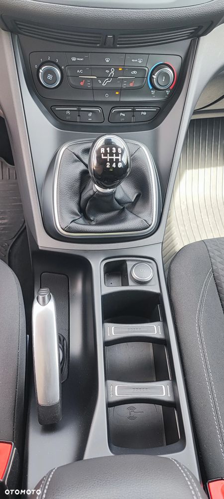 Ford Grand C-MAX 1.5 EcoBoost Start-Stopp-System Titanium - 32
