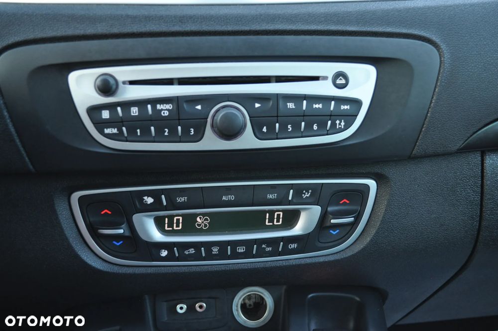Renault Scenic 2.0 16V 140 CVT Luxe - 27