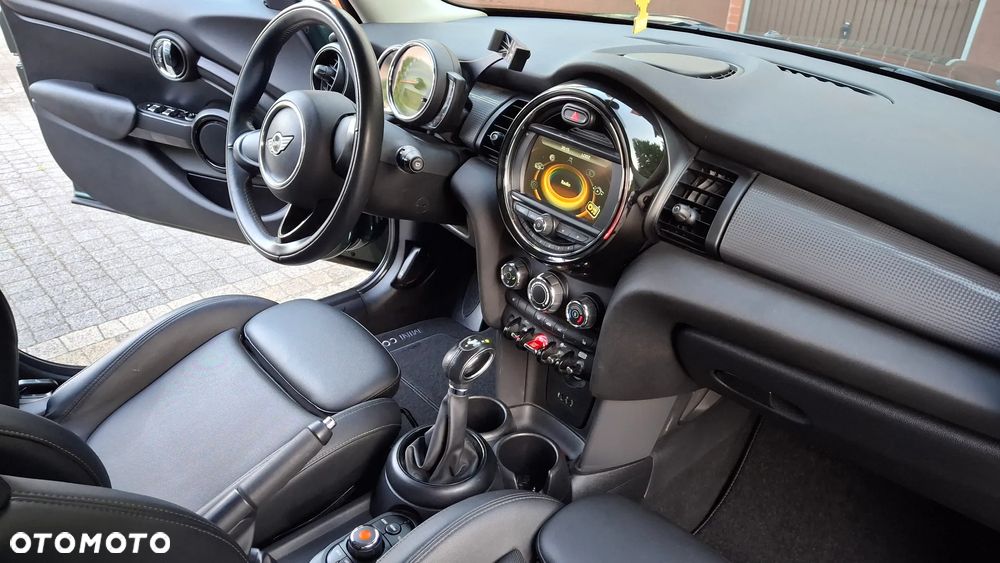 MINI Cooper Standard - 28