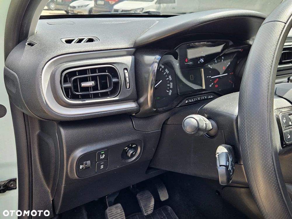 Citroën C3 1.2 PureTech Plus - 26