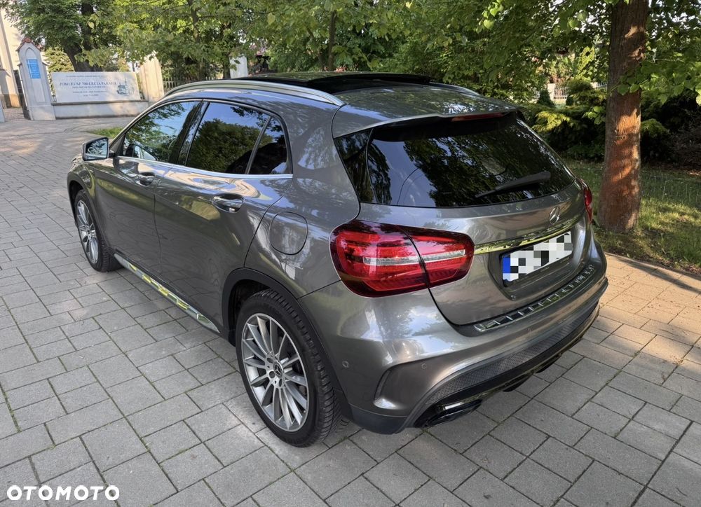 Mercedes-Benz GLA 220 d 7G-DCT AMG Line - 15