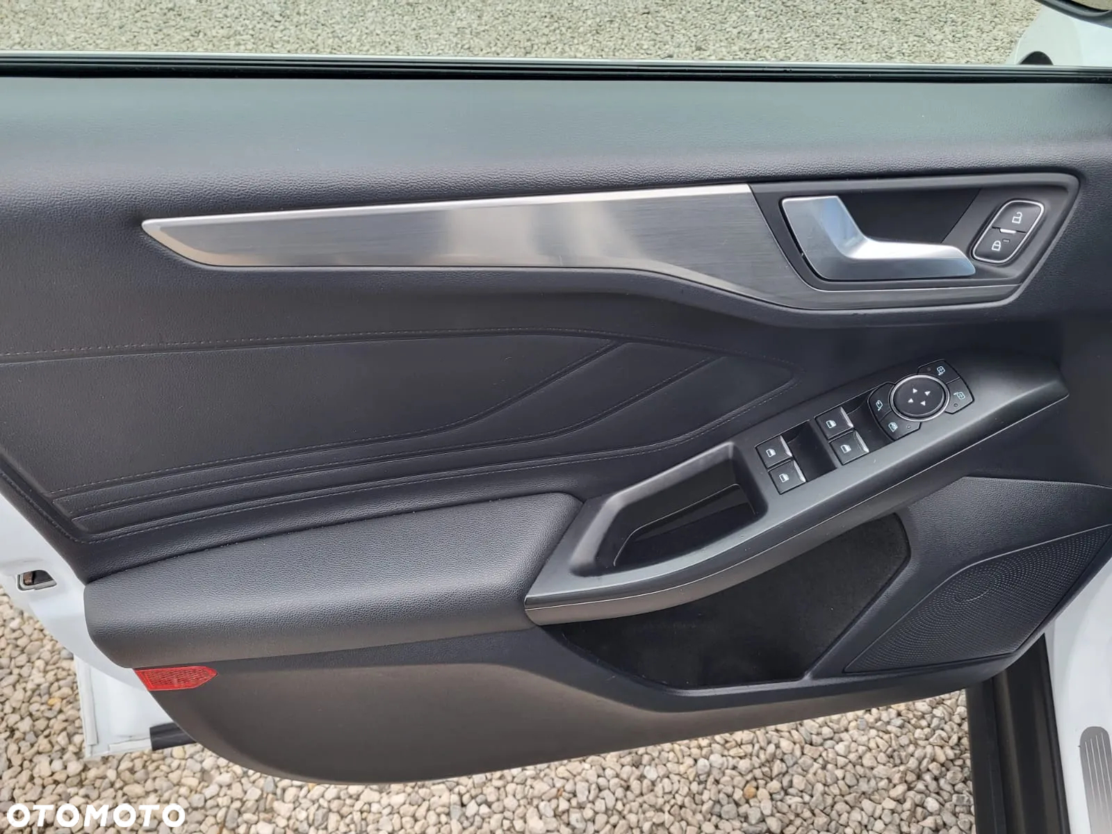Ford Focus 1.0 EcoBoost Hybrid ACTIVE DESIGN - 19