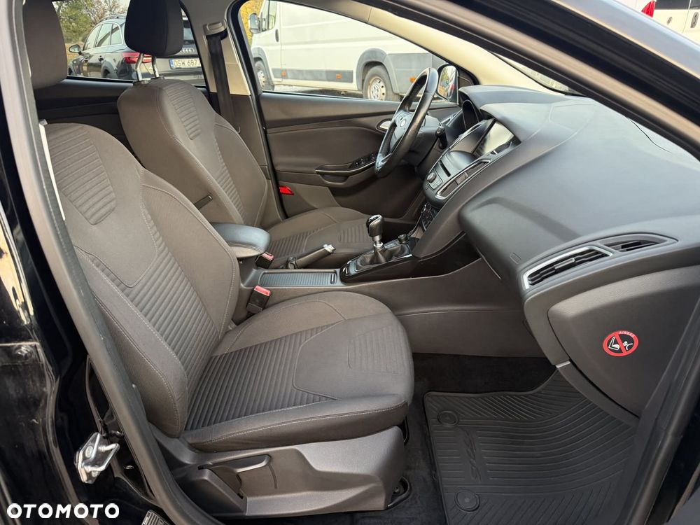 Ford Focus 2.0 TDCi Titanium ASS - 23