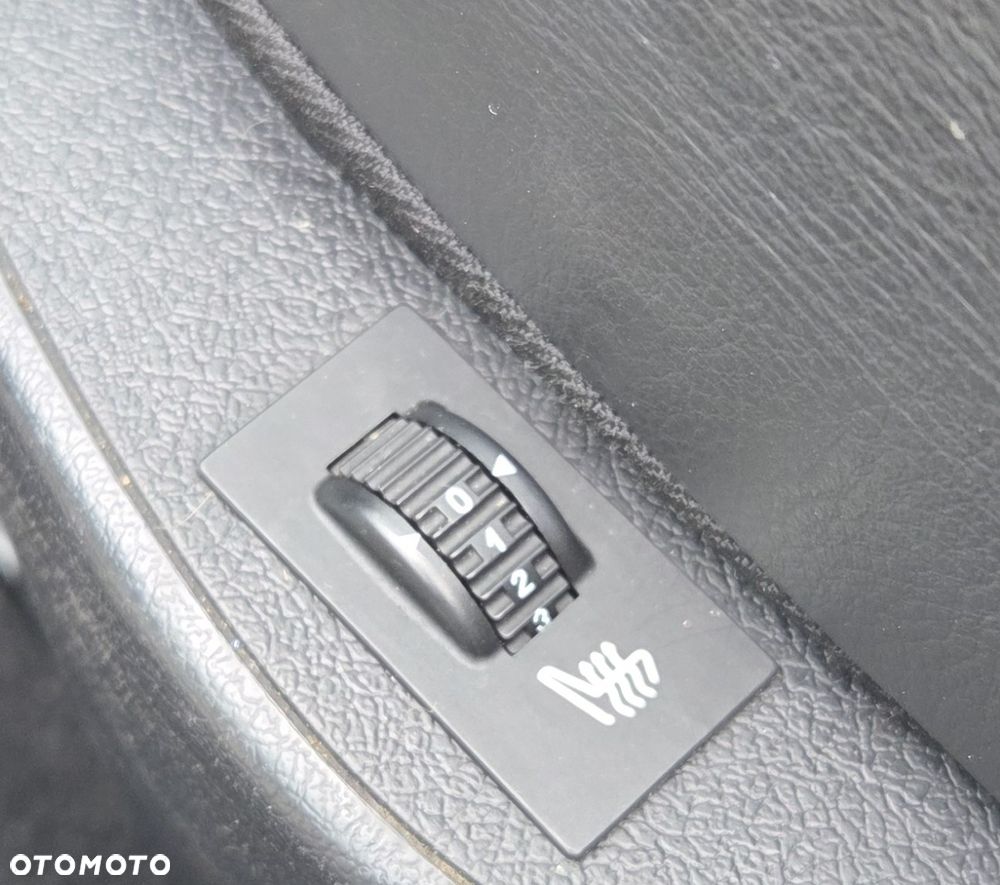 Peugeot 207 CC - 7