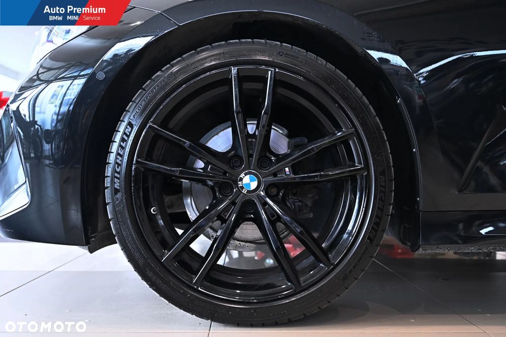 BMW Seria 3 318i - 24