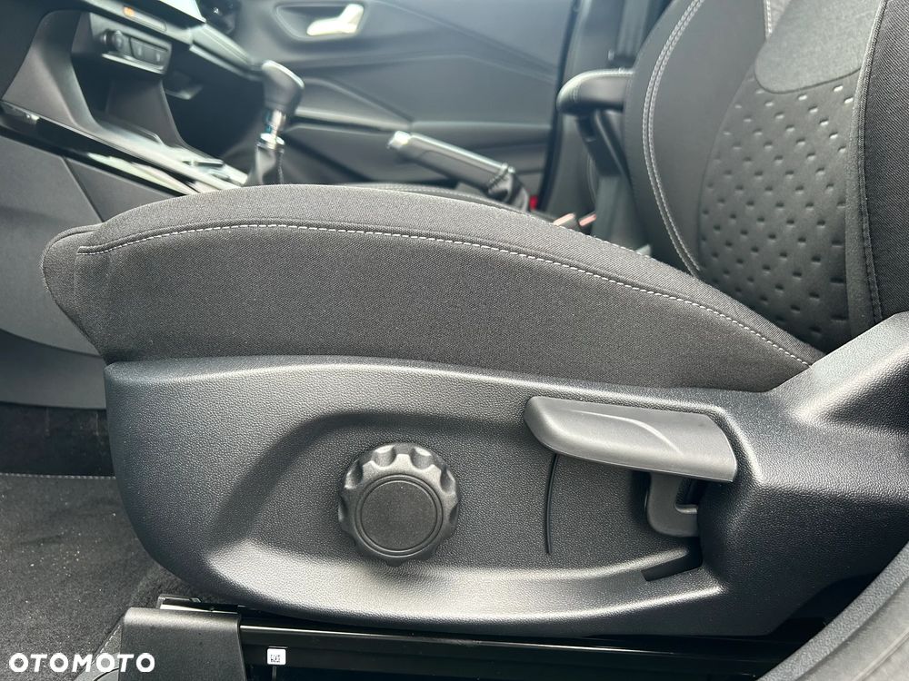 Ford Puma 1.0 EcoBoost mHEV Titanium - 12