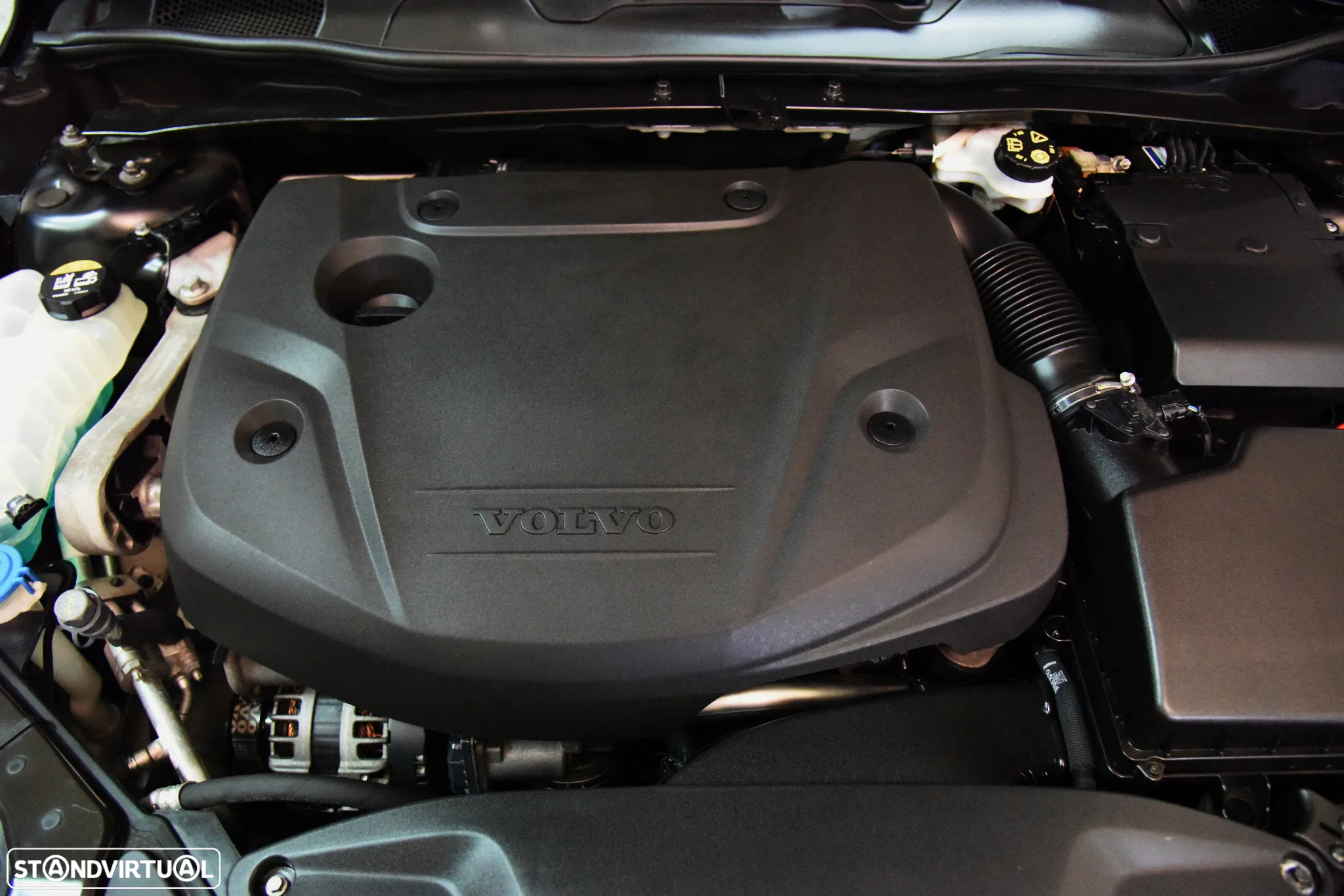 Volvo V40 2.0 D3 Momentum - 11