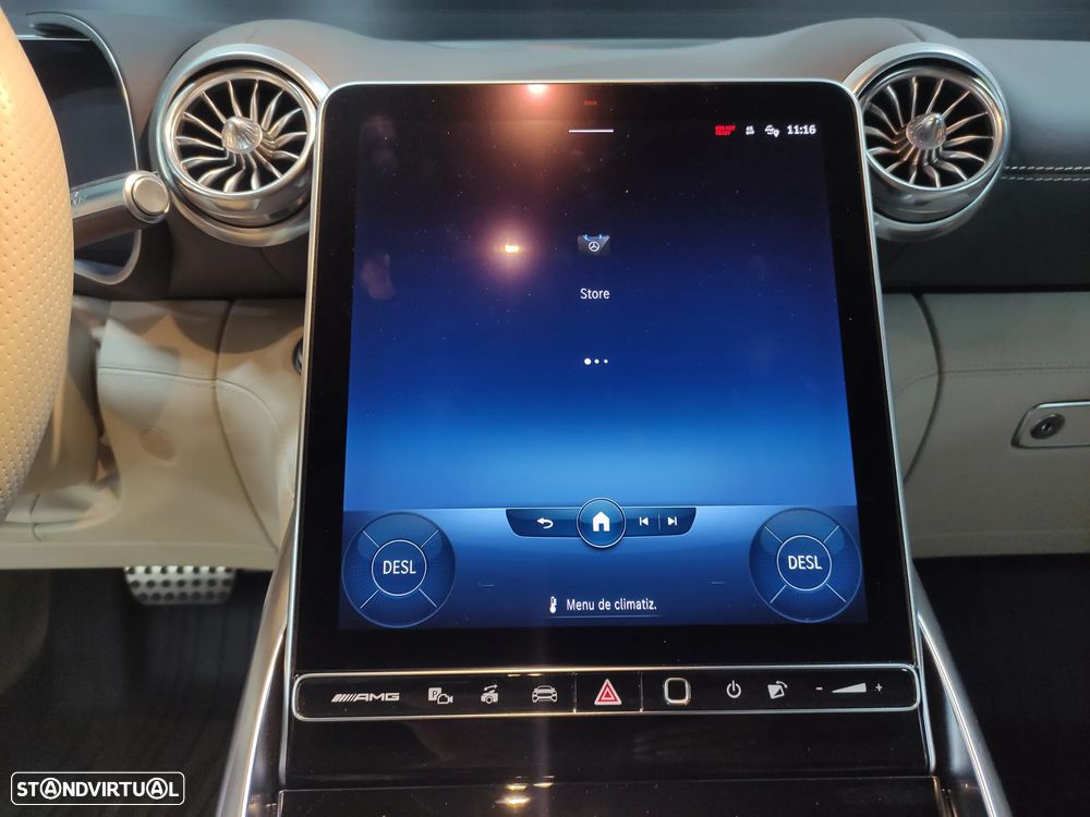 Mercedes-Benz SL 63 AMG 4Matic+ - 24