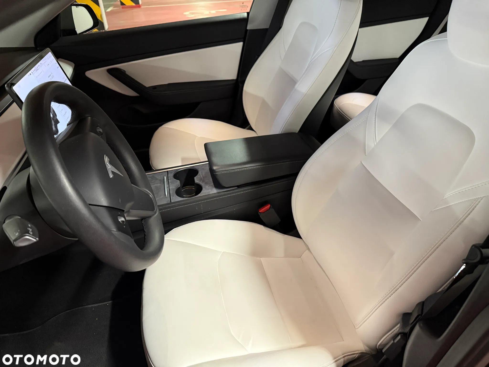 Tesla Model 3 Performance AWD - 4
