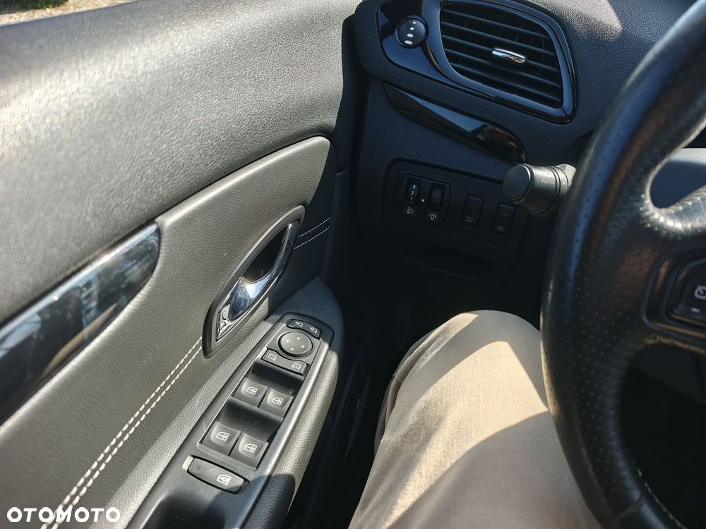 Renault Scenic ENERGY dCi 130 BOSE EDITION - 21