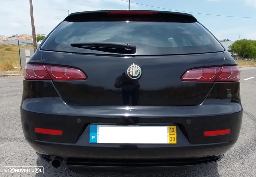 Alfa Romeo 159 Sportwagon 1.9 JTDm 8V Executiva - 30