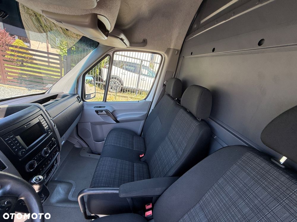 Mercedes-Benz Sprinter - 19