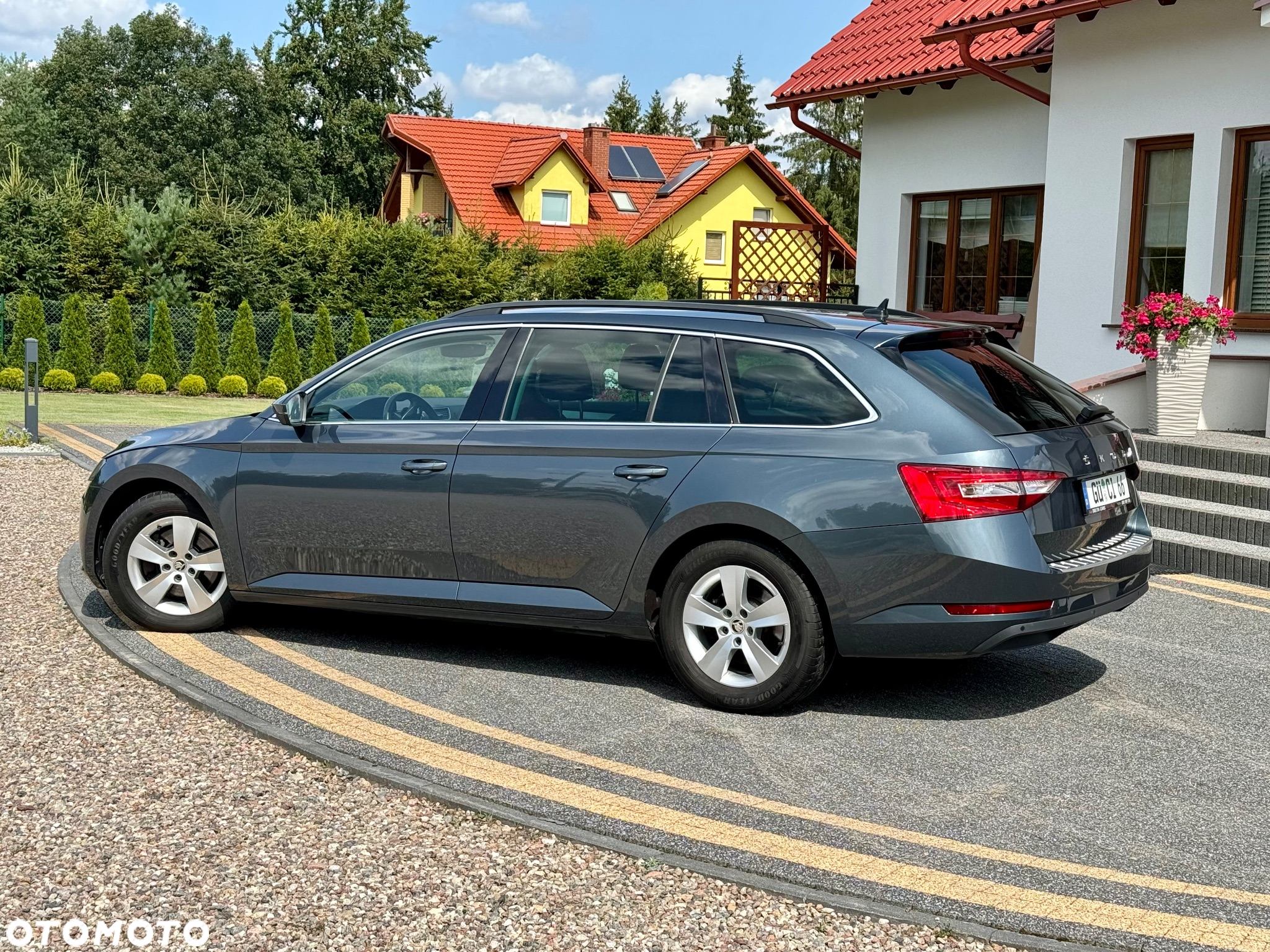 Skoda Superb 2.0 TDI DSG Ambition - 7