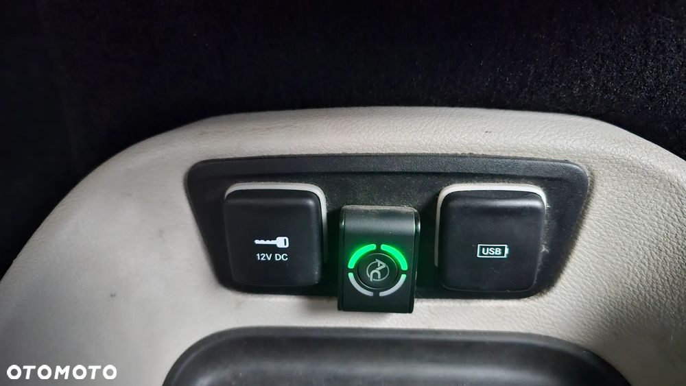 Chrysler Pacifica - 22