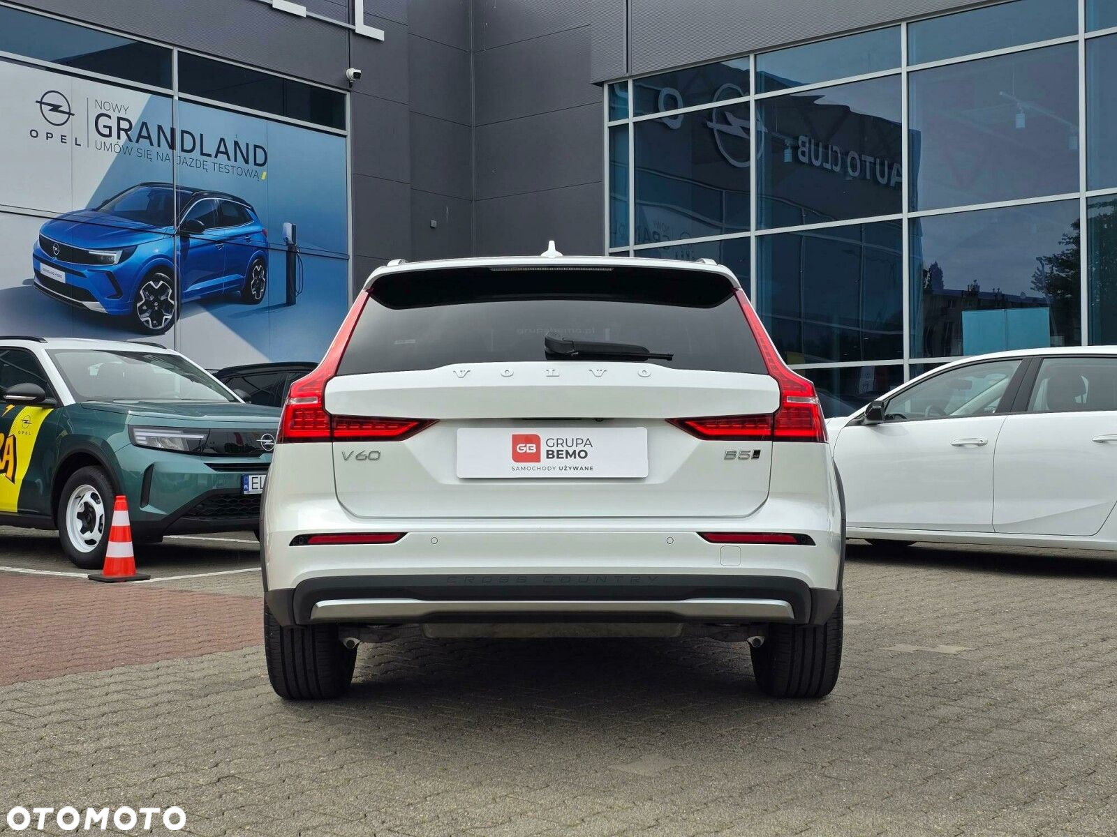 Volvo V60 Cross Country Plus B5 B AWD - 5