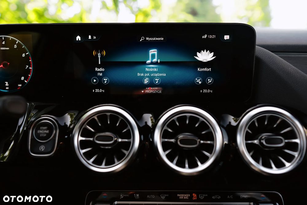 Mercedes-Benz GLA 250 4-Matic AMG Line - 21