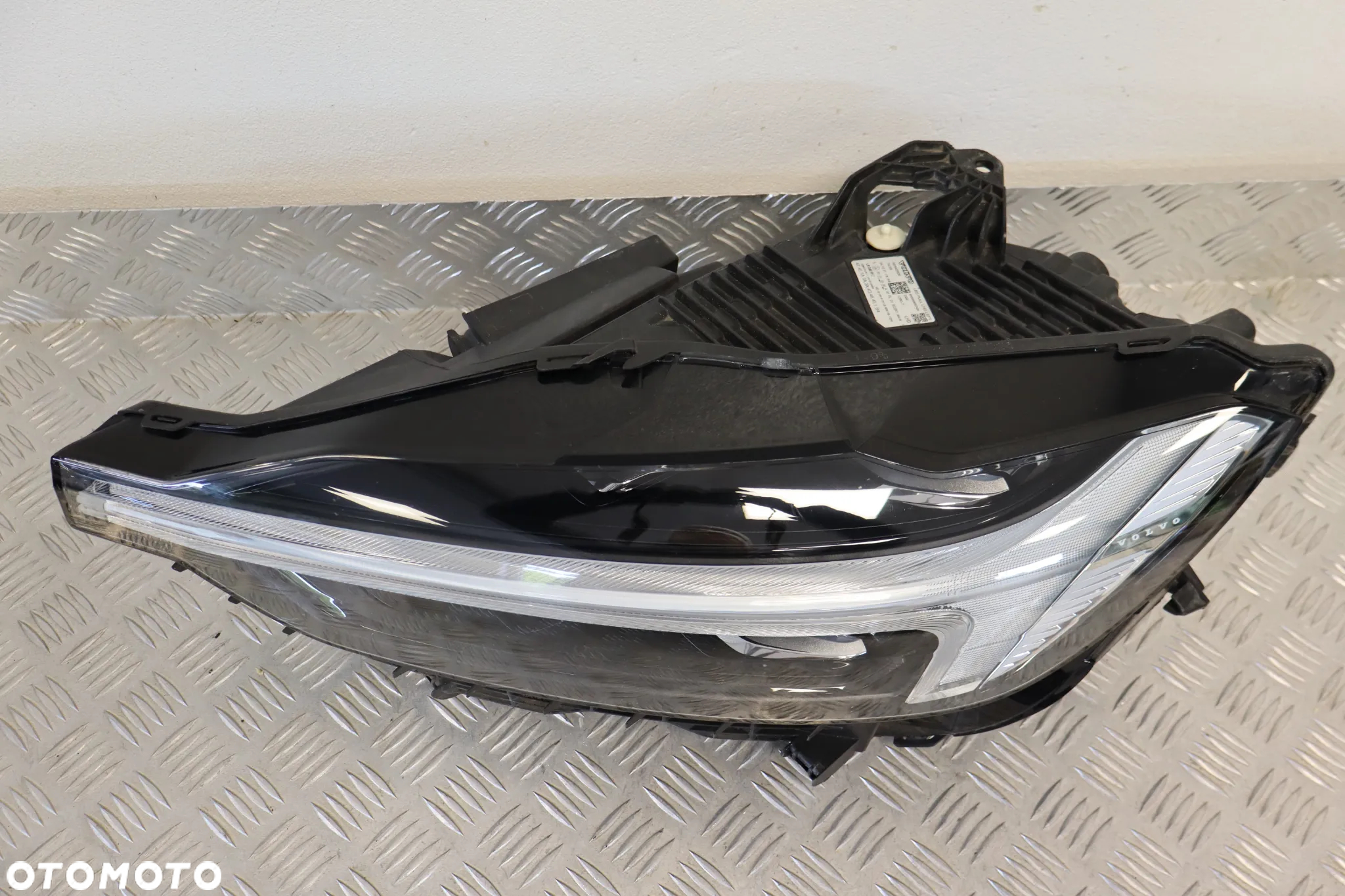 LAMPA PRZEDNIA PRZÓD LEWA VOLVO XC60 II FULL LED 32342506 2017 - 7