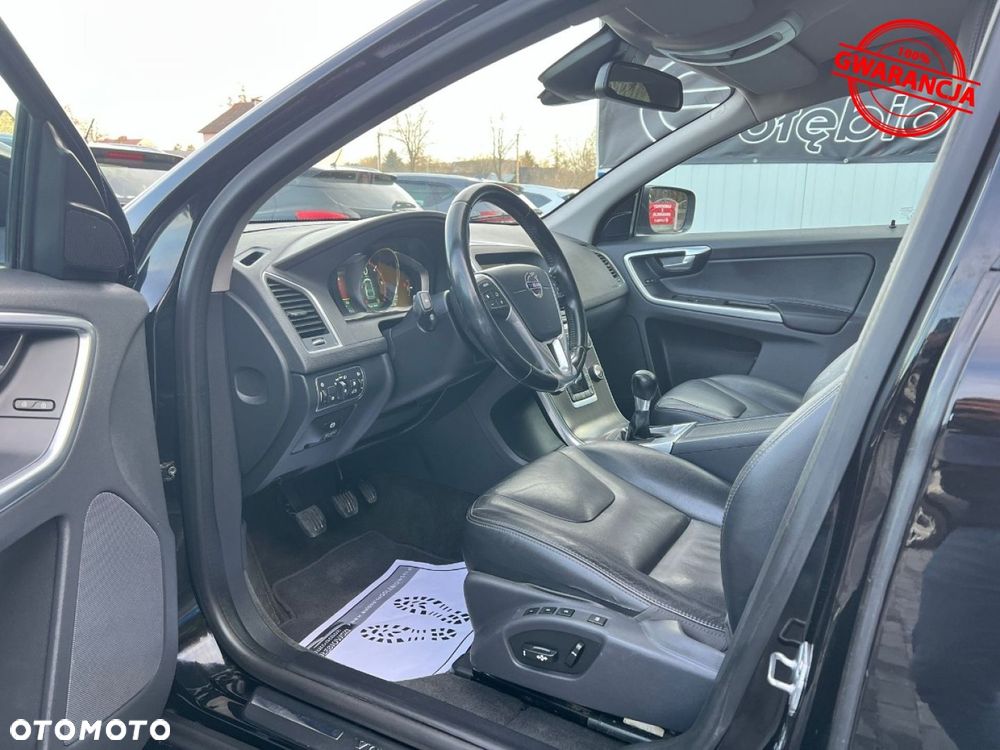 Volvo XC 60 D5 AWD R-Design Summum - 17