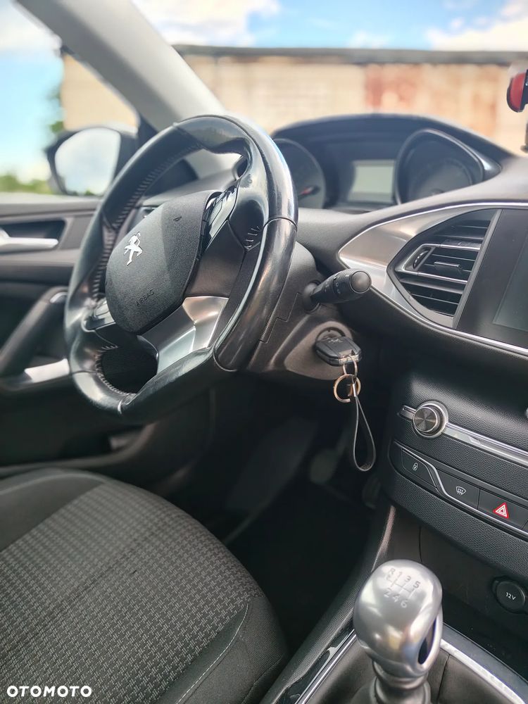 Peugeot 308 - 4