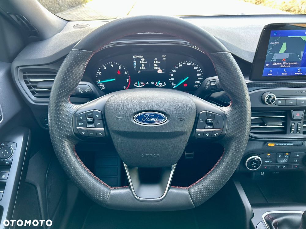 Ford Focus 1.5 EcoBoost STart-Stopp-System ST-LINE - 27