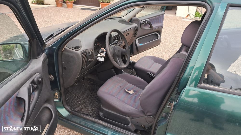 VW Polo 1.05 GL - 12