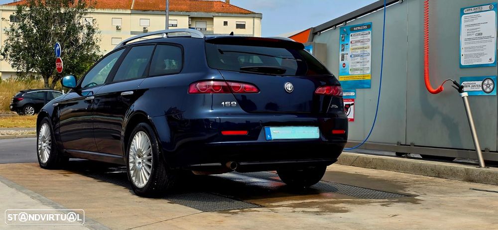 Alfa Romeo 159 Sportwagon 1.9 JTDm 16V Sportiva - 3