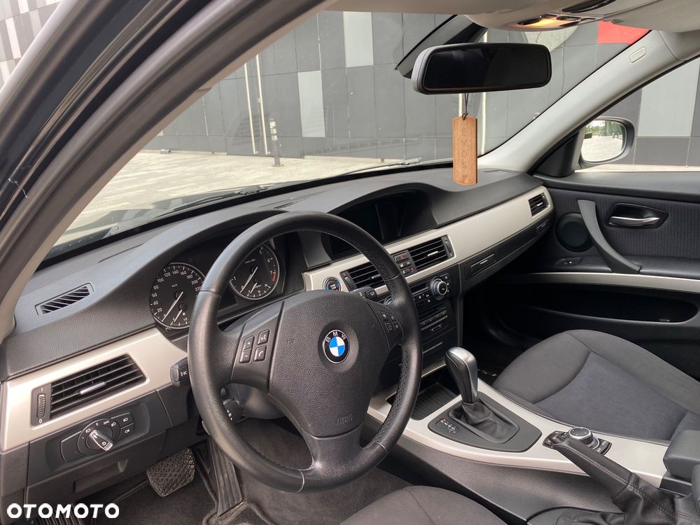 BMW Seria 3 320i Edition Lifestyle - 9