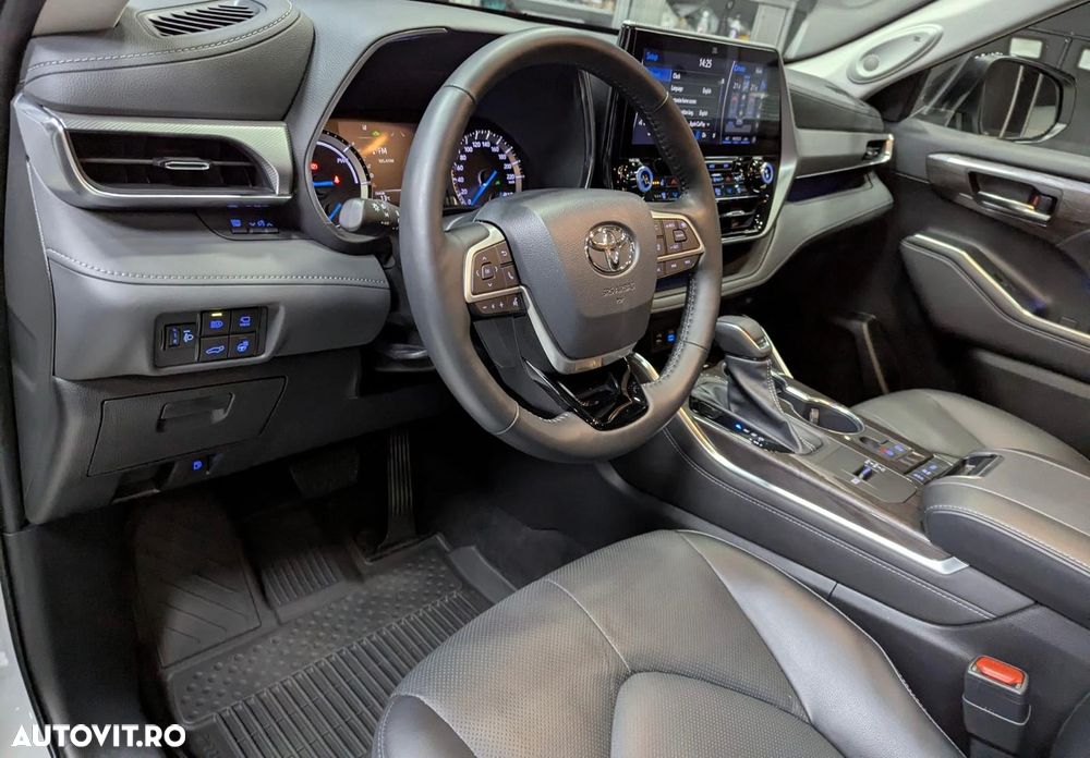 Toyota Highlander 2.5 L Hybrid Dynamic Force 248CP Luxury Pearly - 14