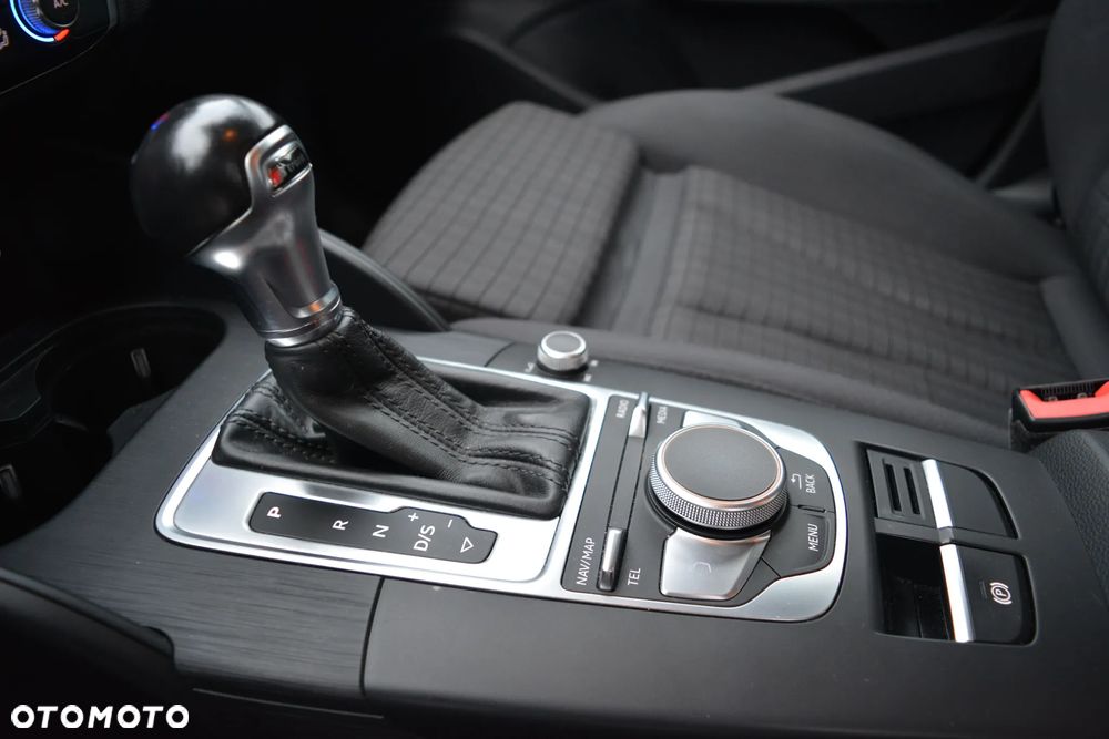 Audi A3 Sportback 1.6 TDI S tronic sport - 14