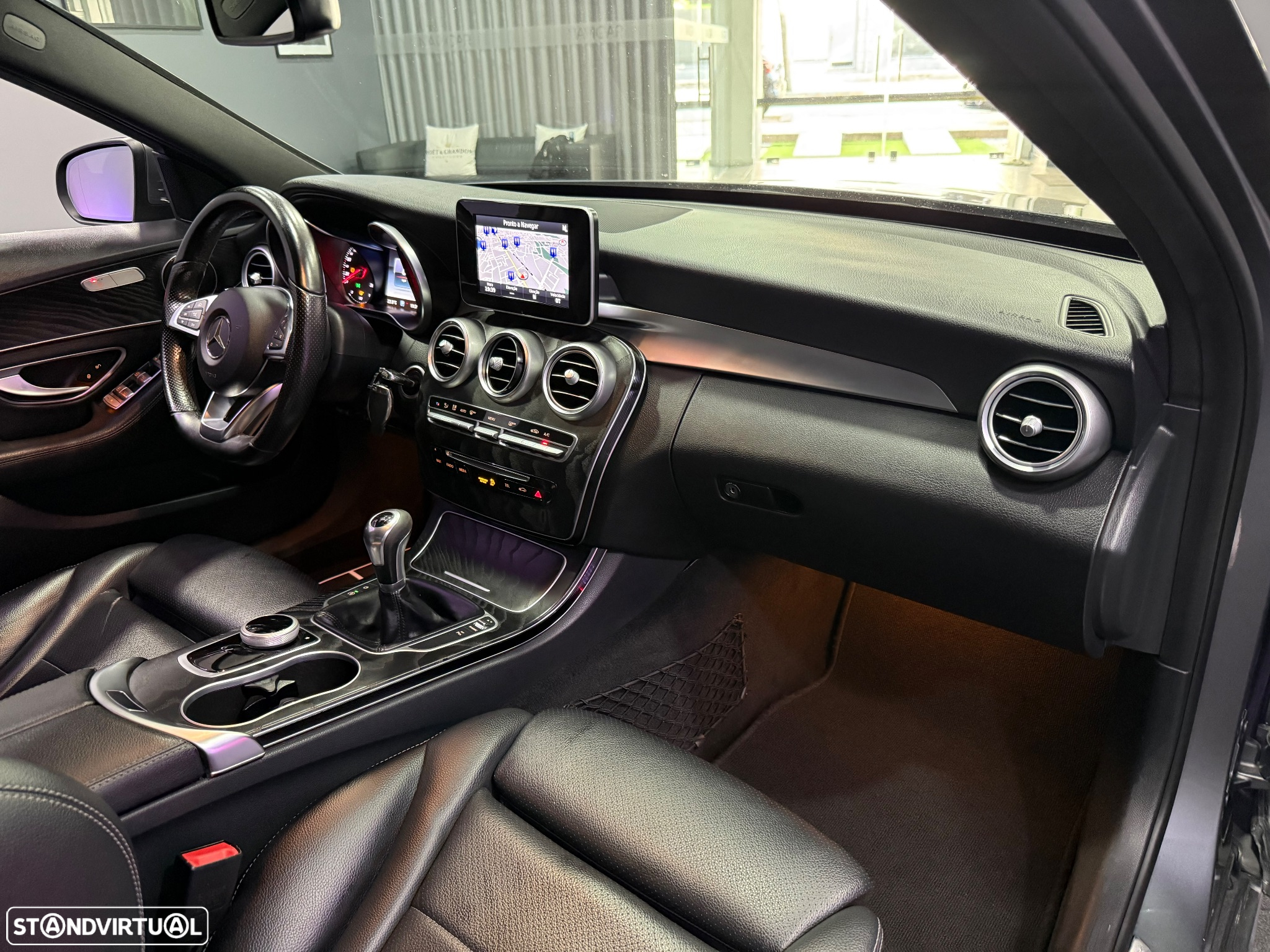 Mercedes-Benz C 180 d AMG Line - 32
