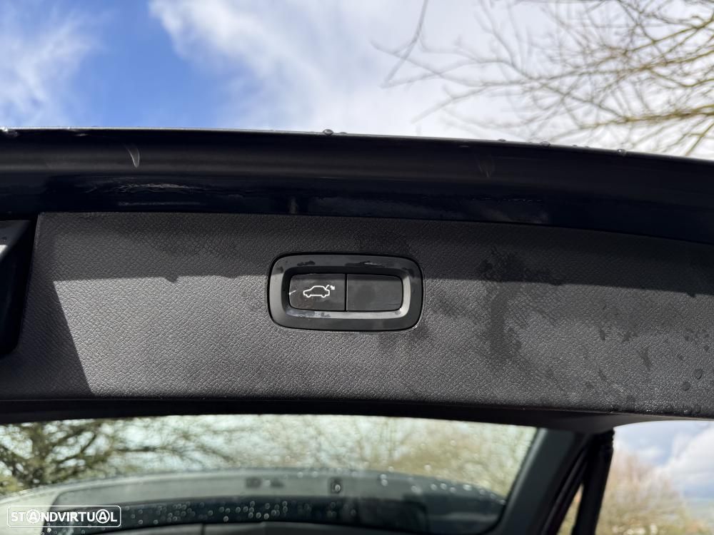 Volvo XC 90 2.0 D4 R-Design - 30