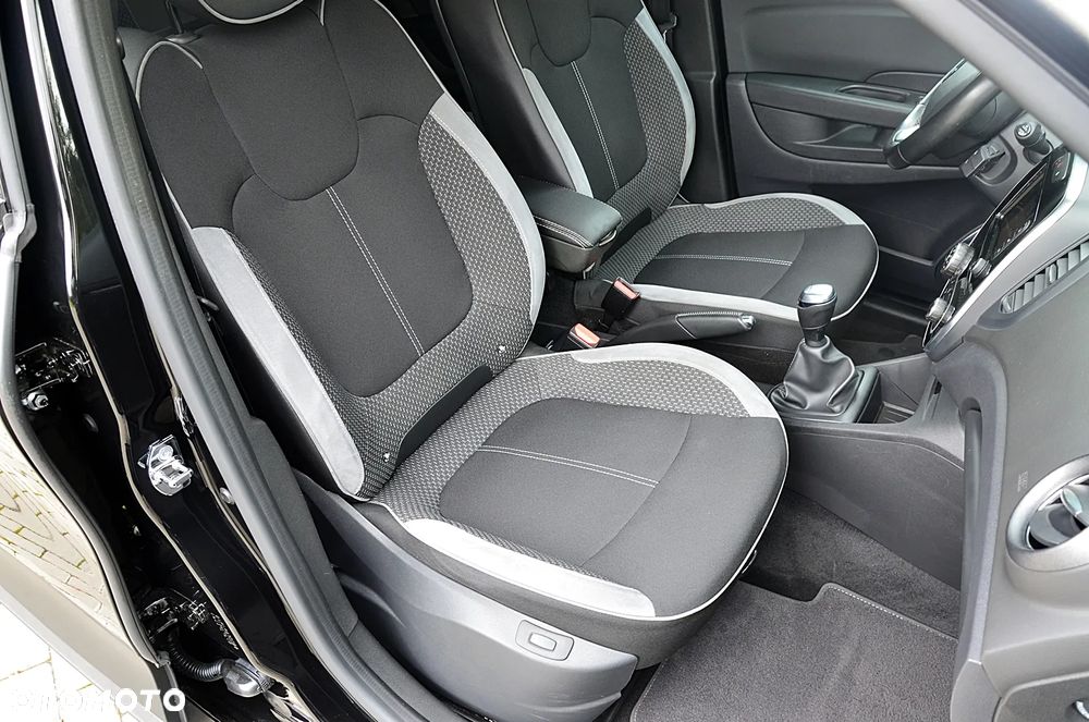 Renault Captur (ENERGY) TCe 90 BOSE EDITION - 24