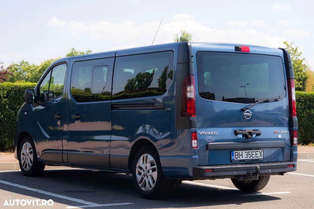 Opel Vivaro - 2