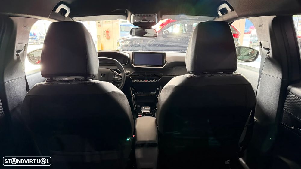 Peugeot e-2008 Allure - 5
