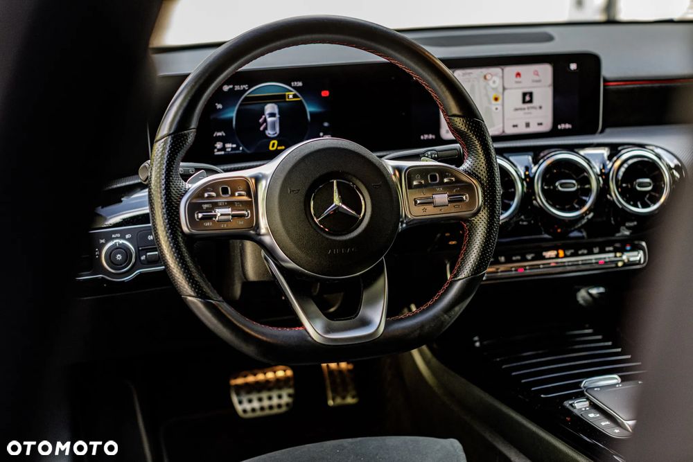 Mercedes-Benz Klasa A 200 AMG Line 7G-DCT - 20