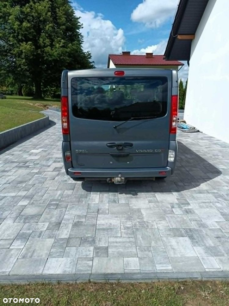 Opel Vivaro - 2
