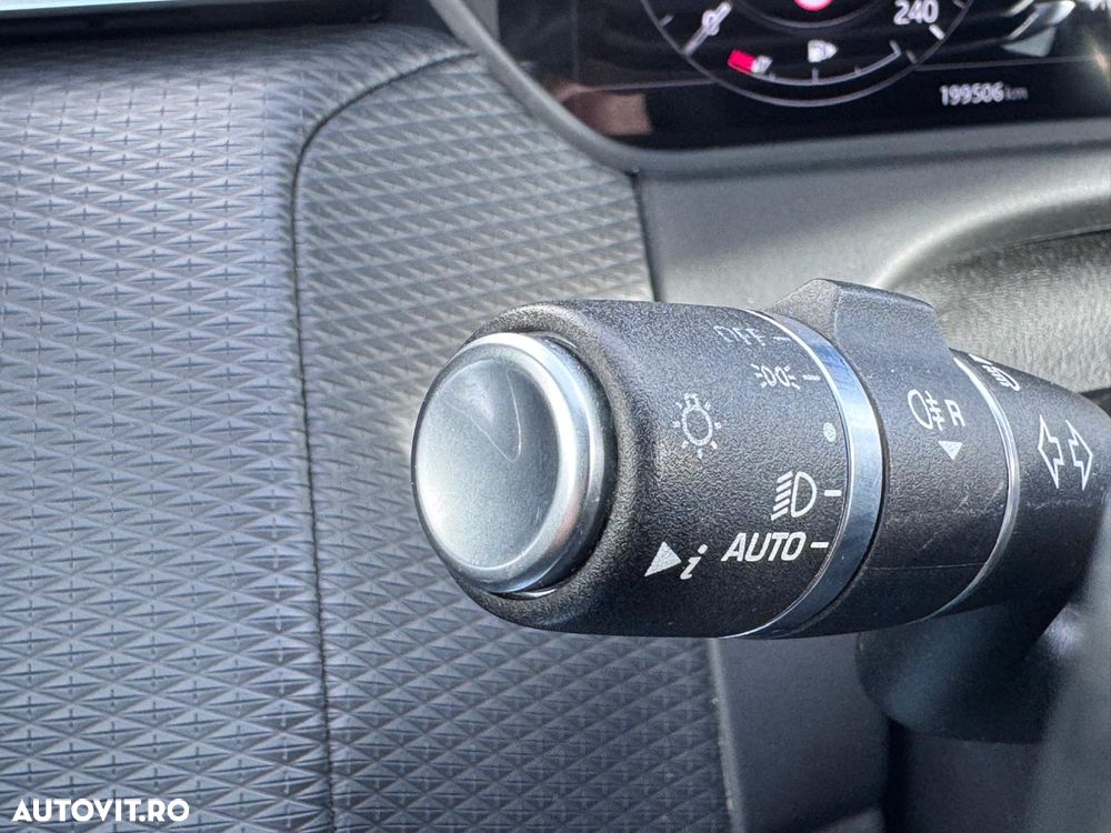 Land Rover Range Rover Velar 2.0 R-Dynamic - 33