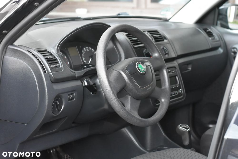 Skoda Fabia 1.2 HTP Fresh - 5