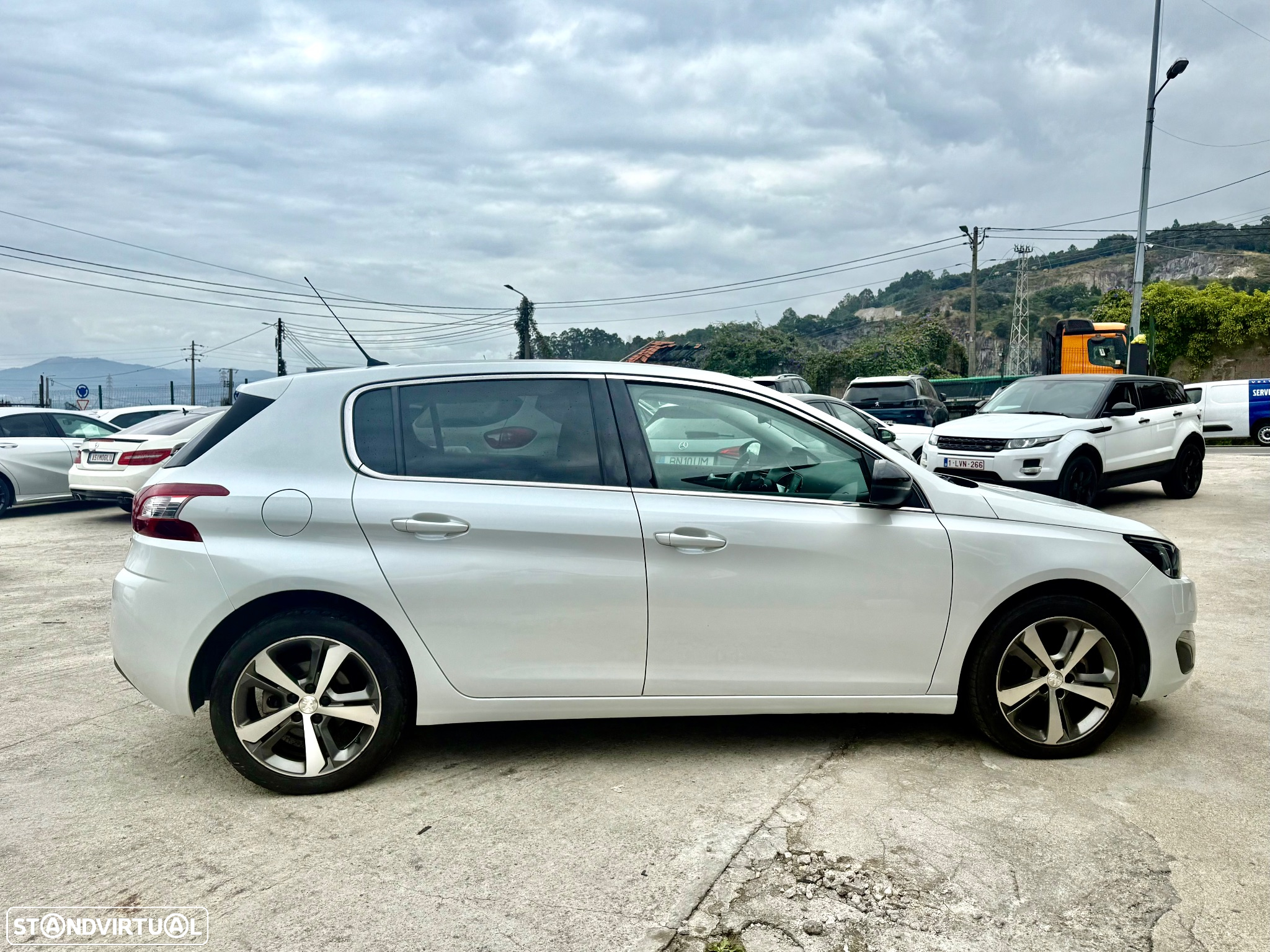 Peugeot 308 1.6 BlueHDi Allure J17 - 3