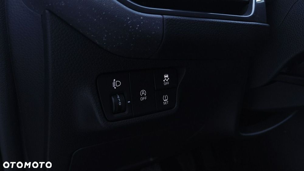 Kia Stonic - 11