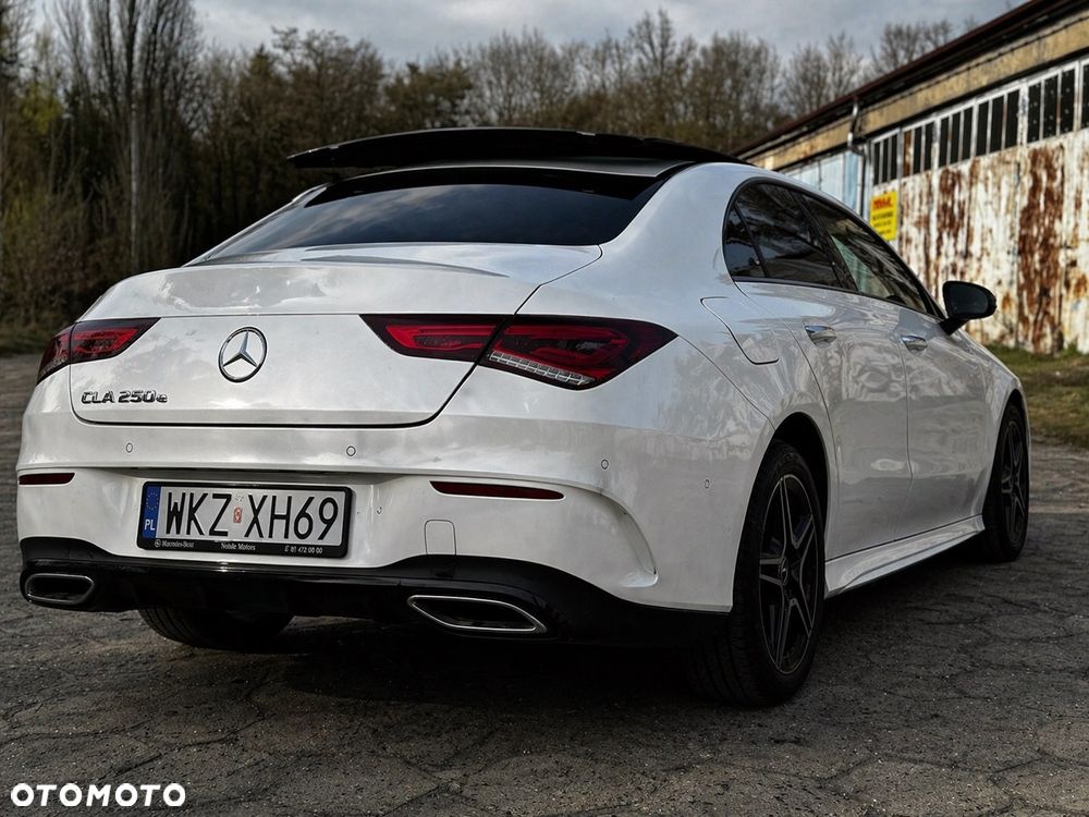 Mercedes-Benz CLA 250 E AMG Line 8G-DCT - 13