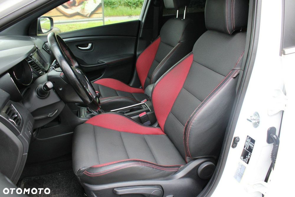 Hyundai i30 1.6 GDI Turbo Sport - 11