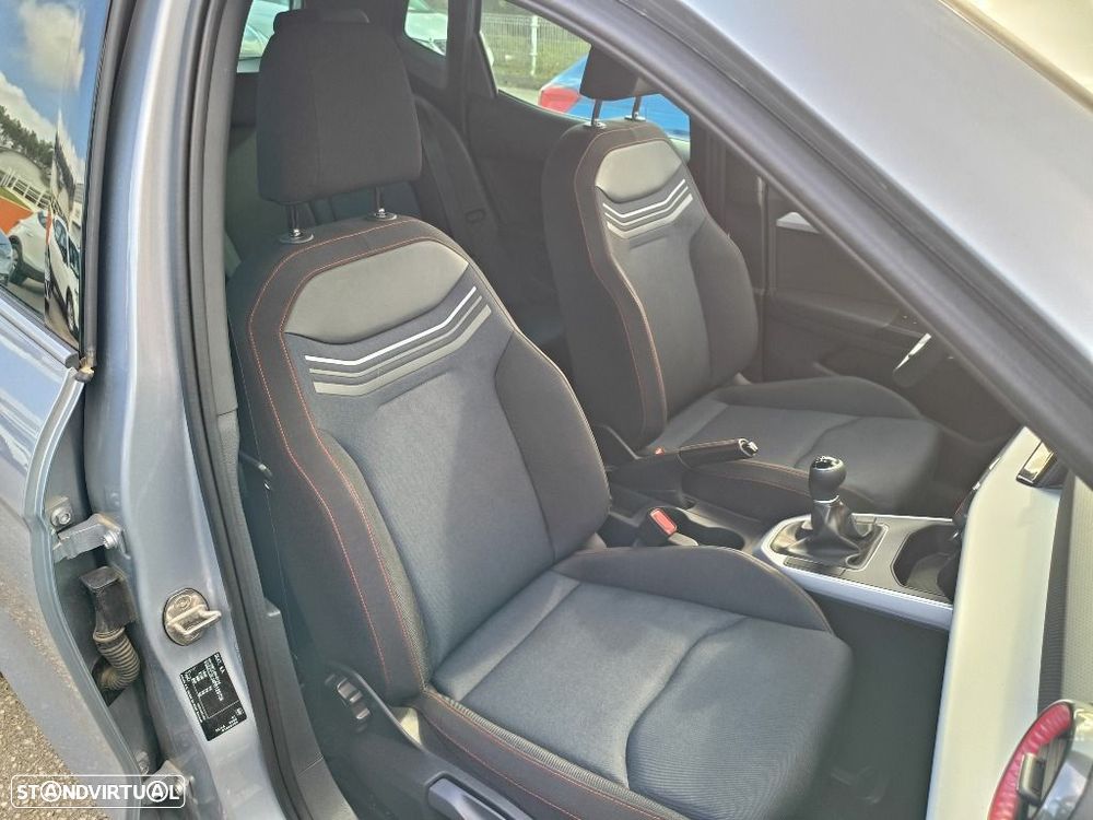 SEAT Arona 1.0 TSI FR - 12
