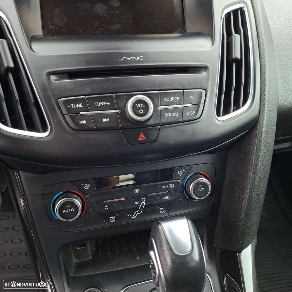 Ford Focus SW 1.5 TDCi Titanium DPS - 16