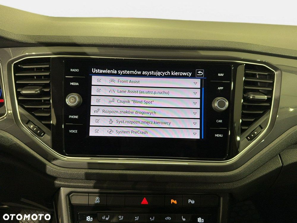 Volkswagen T-Roc - 26