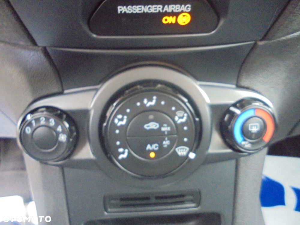 Ford Fiesta 1.25 Ambiente - 18