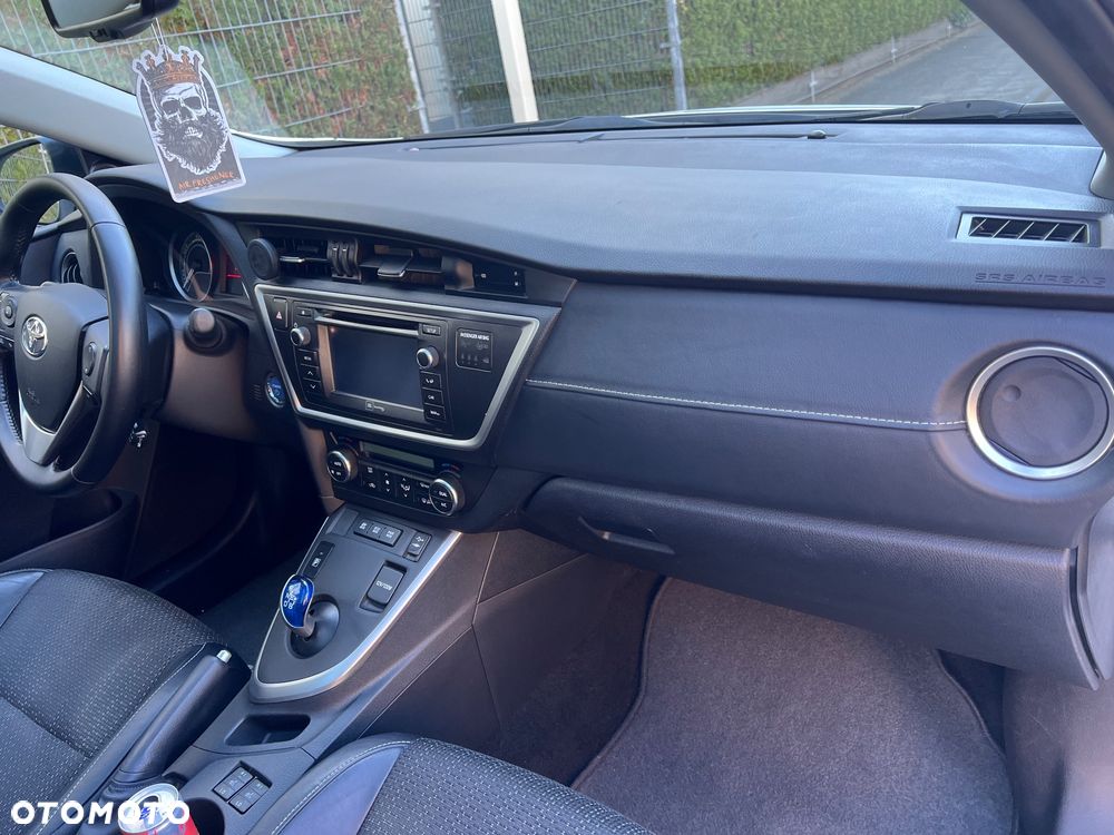 Toyota Auris - 16